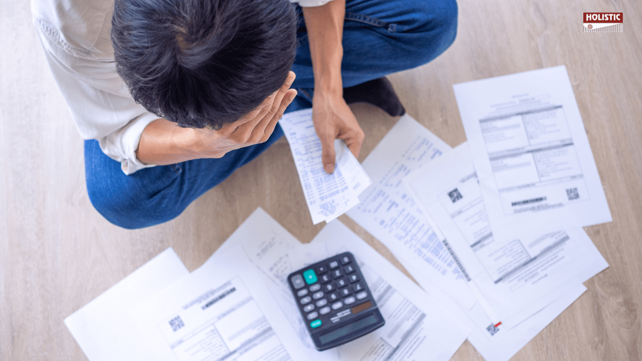 How to Manage Your Finances During Tough Times: 6 Smart Strategies?